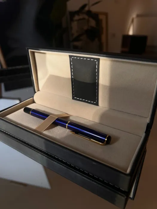 gift pen — variant 1
